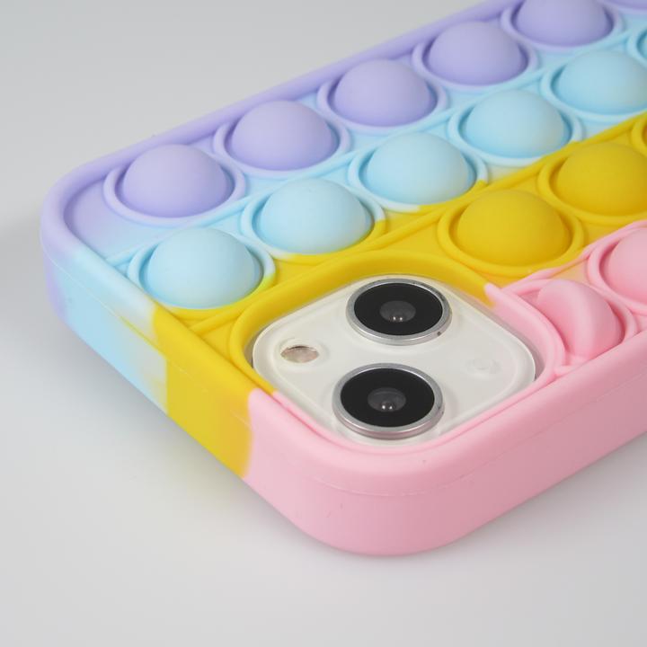 Immagine prodotto PhoneLook Manica in silicone bolle antistress arcobaleno (Apple iPhone 13)