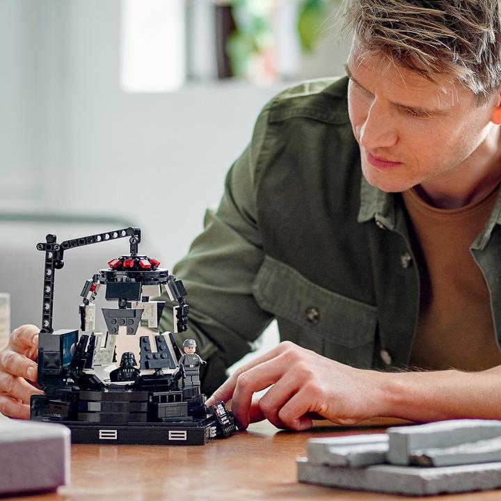 Image du produit LEGO Dark Vador - Chambre de méditation (75296, LEGO difficiles à trouver)