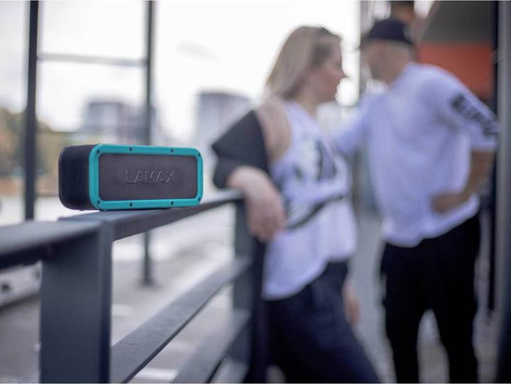 Produktbild Lamax STORM1 Tragbarer Lautsprecher 40 W Tragbarer Stereo-Lautsprecher Schwarz (15 h, Stromversorgung über USB)