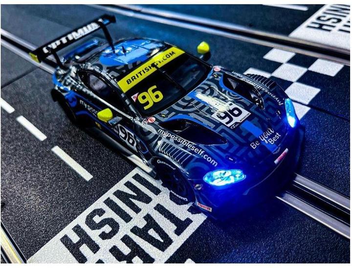 Actual product image Carrera Aston Martin Vantage GT3