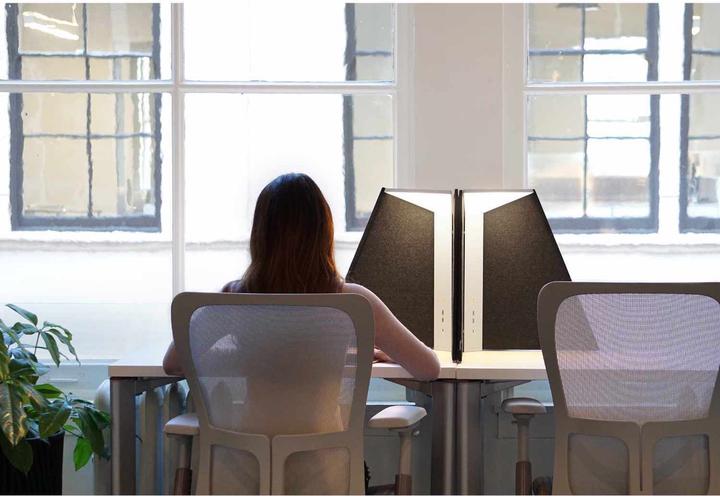 Immagine prodotto Pablo Design Ufficio d'angolo 30 lampada da tavolo con pannello acustico (6000 lm)