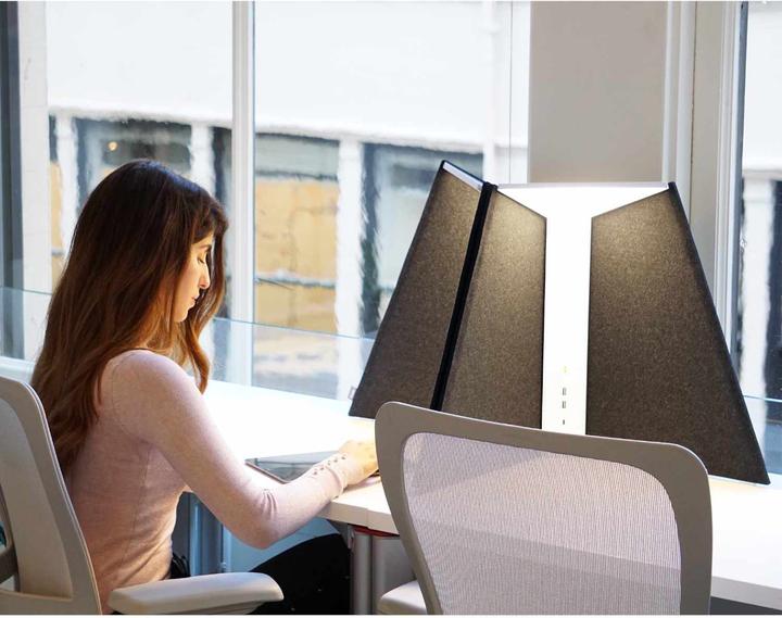 Immagine prodotto Pablo Design Ufficio d'angolo 30 lampada da tavolo con pannello acustico (6000 lm)