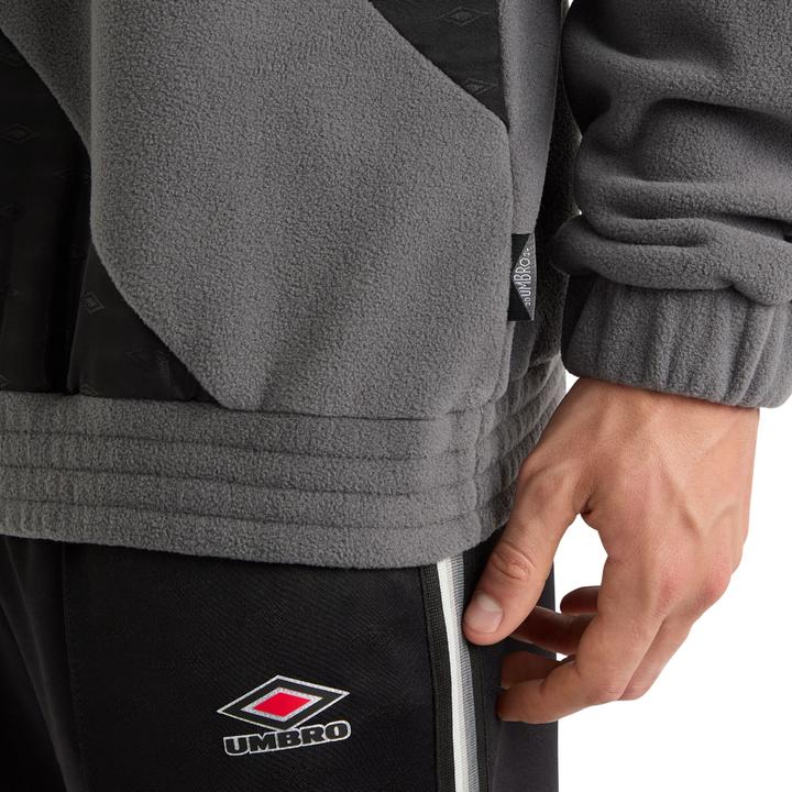 Actual product image Umbro Mens Panelled Quarter Zip Fleece Top (XL)