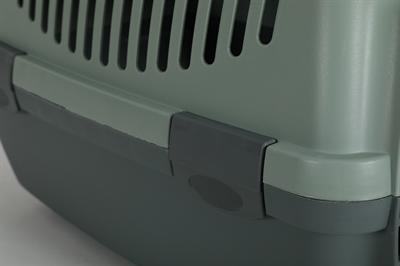 Actual product image Zolux Transporter GULLIVER 1 with plastic door, green, recycled (422180) (Dog, Safety closure)