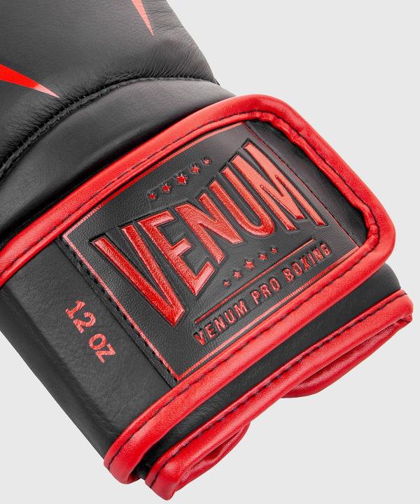 Actual product image Venum Giant 2.0 Pro Boxing Glove (16 OZ, One size)