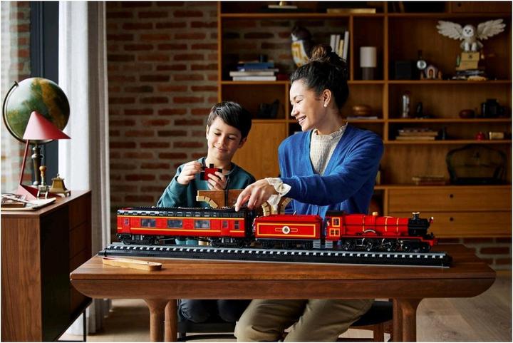 Immagine prodotto LEGO Espresso di Hogwarts - Sammleredition (76405, LEGO Harry Potter, Set LEGO rari)