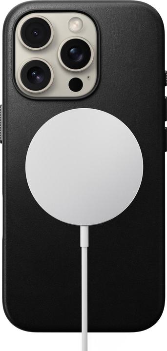 Actual product image Nomad Traditional Leather Case (Apple iPhone 16 Pro)