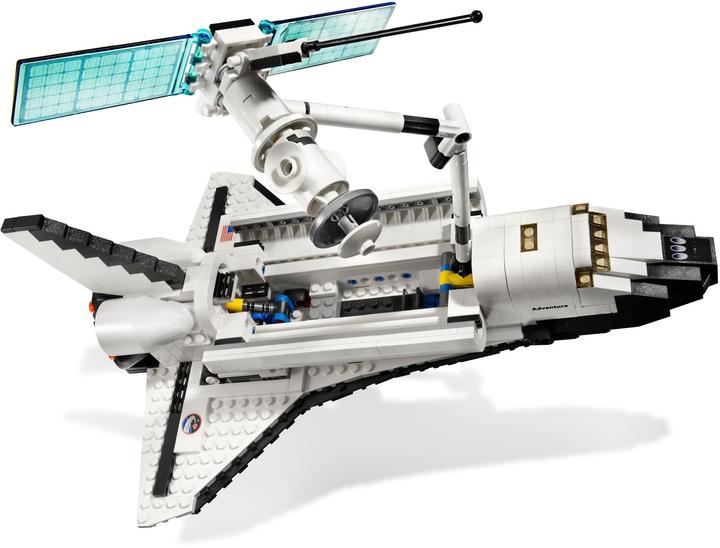 Actual product image LEGO Shuttle Adventure (10213, LEGO Creator Expert)