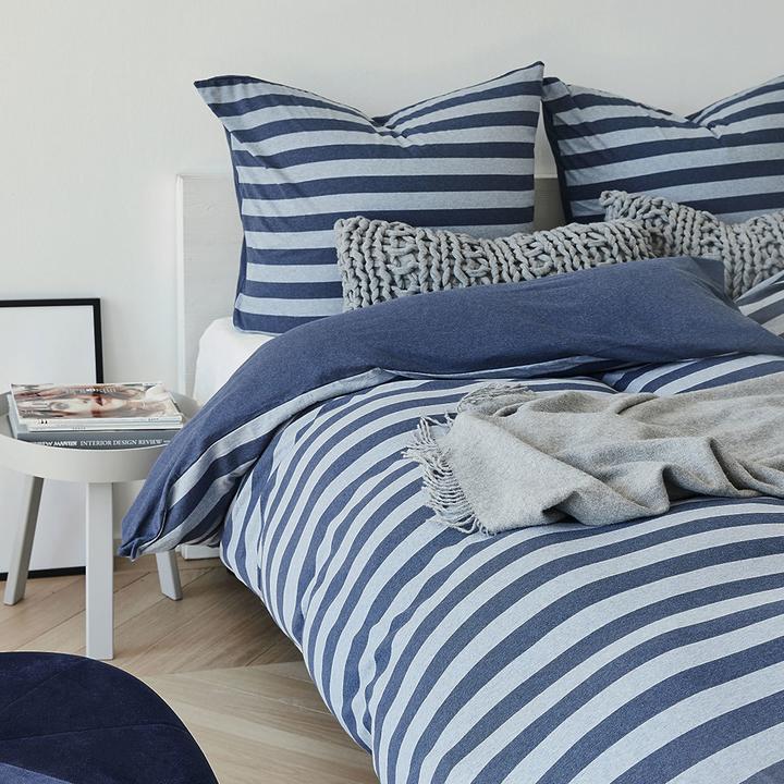 Produktbild Traumschlaf Melange-Stripe Marine (Bettwäsche Set, 135x200 cm + 80x80 cm)
