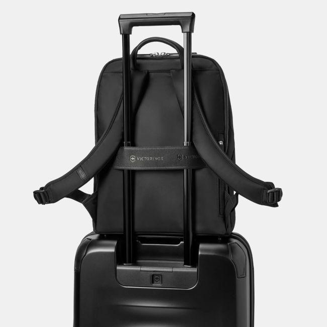 Actual product image Victorinox Victoria Signature Deluxe Backpack (18 l)