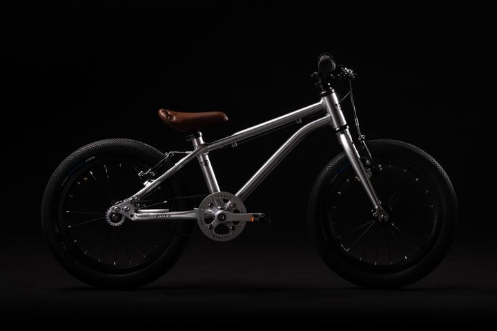 Actual product image Early Rider Belter (16")