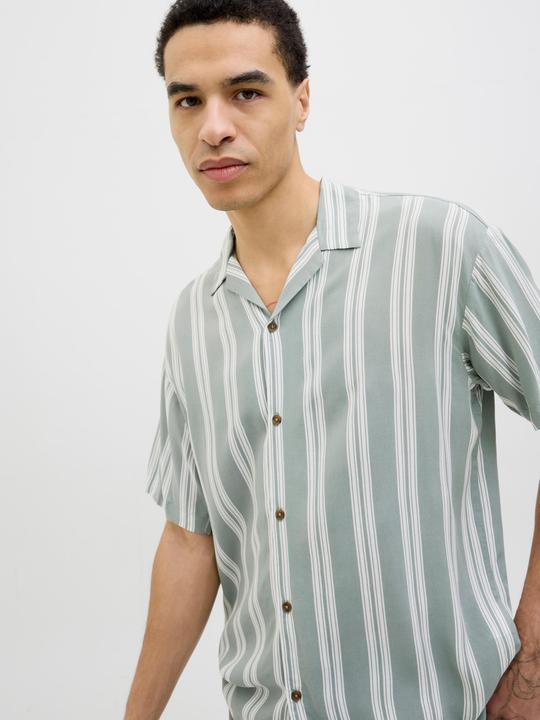 Produktbild Jack & Jones Jjejeff Stripe Resort Shirt Ss Sn (XS)