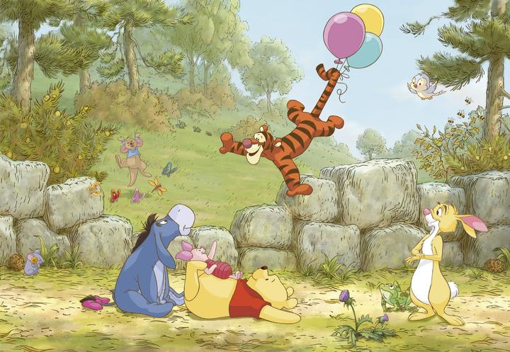 Winnie Pooh Ballooning (368 x 254 cm)