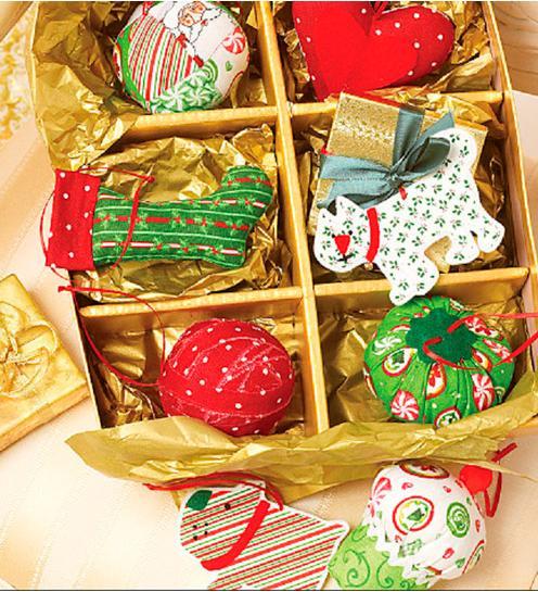 Actual product image McCall's pattern "Christmas time"