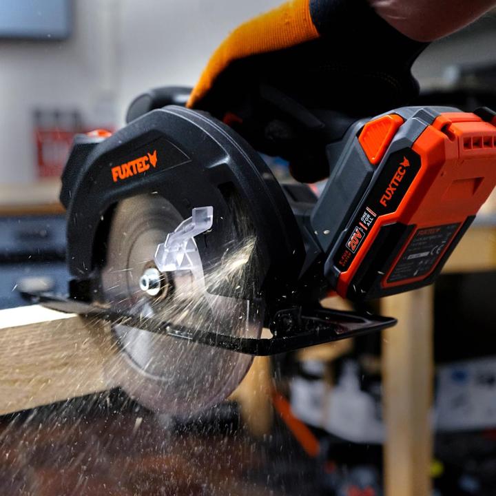 Produktbild Fuxtec 20V Akku Handkreissäge FX-E1CS20 SET mit 1 x Akku 2Ah, 1 x Ladegerät 1A