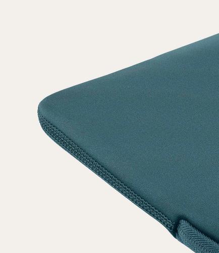 Actual product image Tucano Top Second Skin (14", Apple)