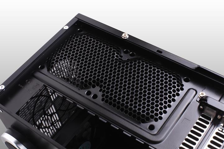Produktbild Silverstone GD08 (ATX, mATX, SSI CEB, SSI EEB)