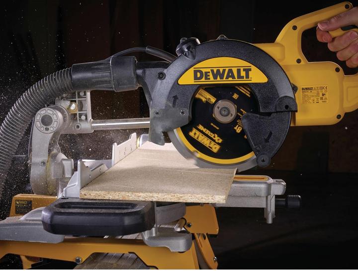 Actual product image DeWalt Circular saw blade PCD 216/30mm 8Z