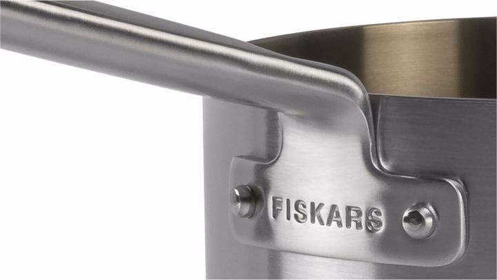 Actual product image Fiskars Pot North Steel Casserole 2.5L (Frying pan, Stainless steel)