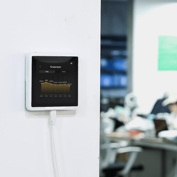 Produktbild Seeed Studio SenseCAP Indicator D1Pro 4inch IoT Wifi Touch Display mit Lora und CO2 Sensor