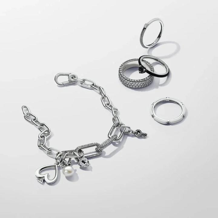 Produktbild Pandora ME Schlüsselloch Herz Mini (Sterlingsilber, Emaille)
