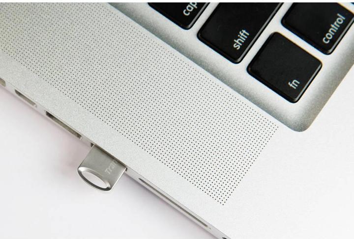 Actual product image Transcend JetFlash 710S (32 GB, USB-A, USB 3.1)