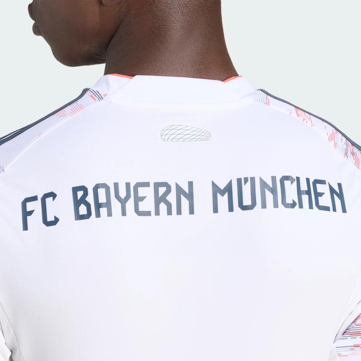 Actual product image adidas FC Bayern München Auswärts Trikot (XXL)