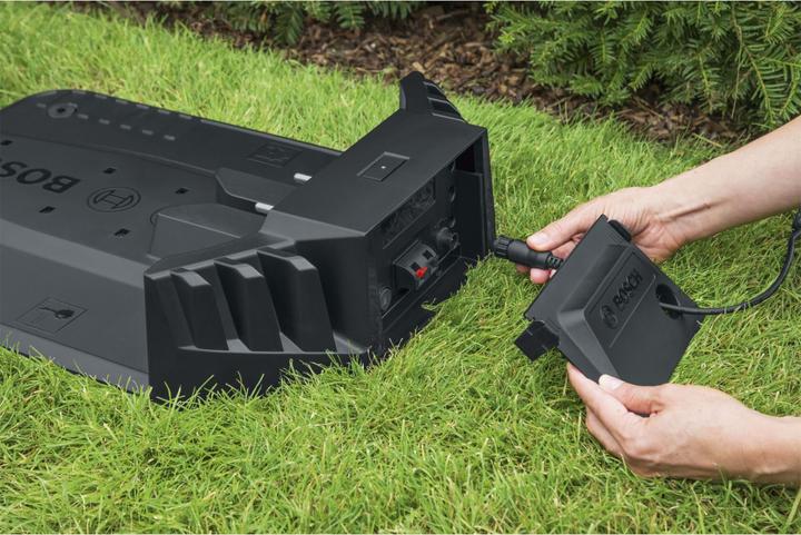 Actual product image Bosch Home & Garden Indego M+ 700 robotic lawnmower (700 m²)