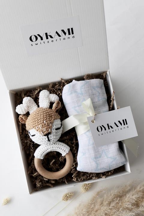 Produktbild Oykami Baby Geschenkbox Junge "Male" Blau mit Sternen und Elch