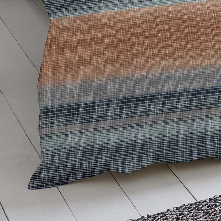Actual product image Traumschlaf Elverum (Bedding set, 135x200 cm + 80x80 cm)