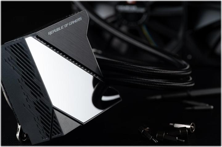 Produktbild ASUS ROG RYUJIN 360