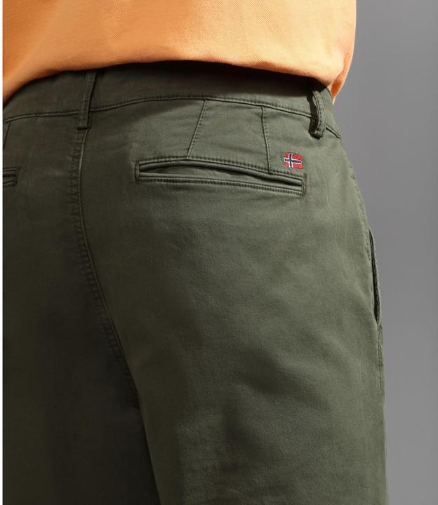 Actual product image Napapijri chino trousers puyo (38)