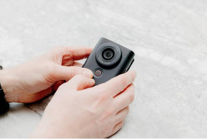 Produktbild Canon PowerShot V10 Starter Kit (20.90 Mpx, 30p)