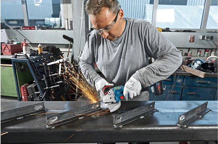 Produktbild Bosch Professional GWS 18V-15 SC (150 mm)