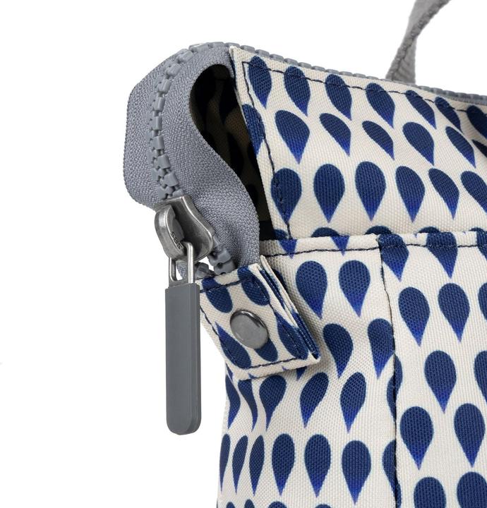 Actual product image Roka London Bantry B Denim Rain Recycled Canvas Small (7 l)