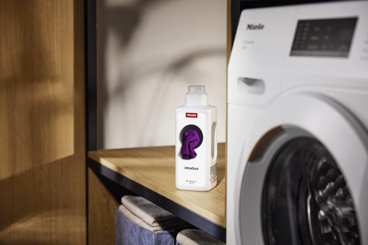 Actual product image Miele UltraDark (60 Washing cycles, Liquid)