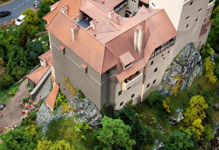 Produktbild Faller Schloss Bran