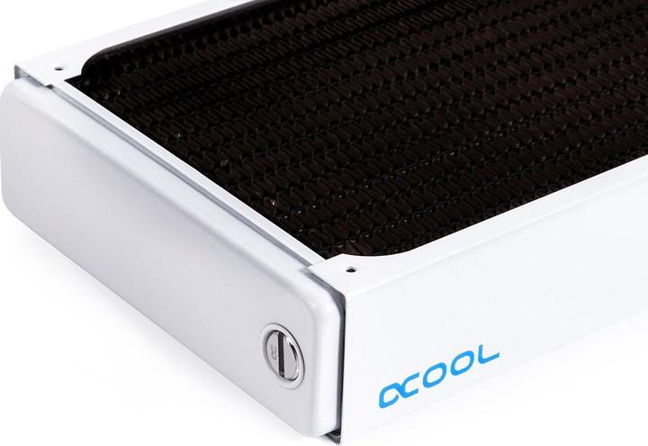 Produktbild Alphacool NexXxoS XT45 Full Copper Radiator V.2 (140 mm)