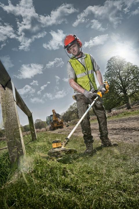Productafbeelding DeWalt Trimmer 18v Zonder Accu En Opladen Opvouwbaar Dcm561pbs (Onkruidverdelgers)