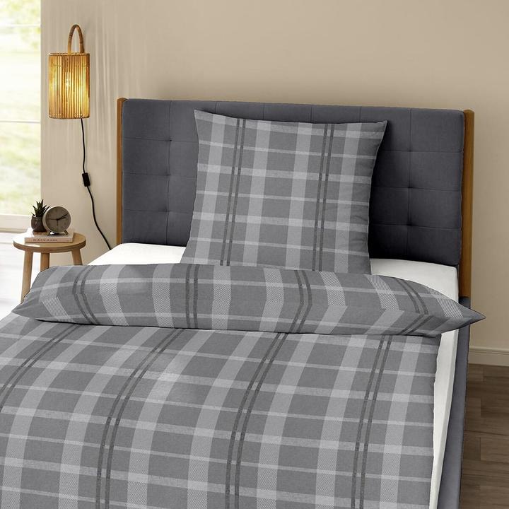Actual product image Traumschlaf Glasgow (Pillowcase, 80x80 cm)