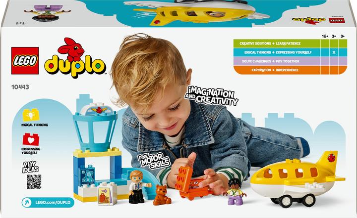 Actual product image LEGO Erster Besuch im Flughafen (10443)