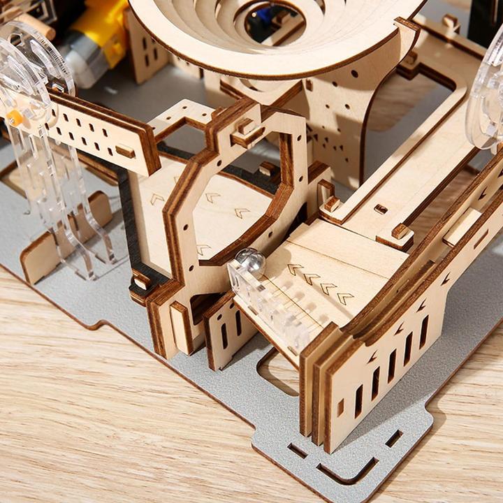 Immagine prodotto The Toy Company 3D Holz Kugelbahn, Murmelbahn Puzzle aus Holz, batteriebetrieben