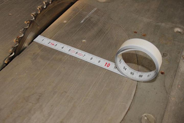 Actual product image Magni hedue® self-adhesive tape measure 1 m X111 - Self-adhesive tape measure,from right to left (M)