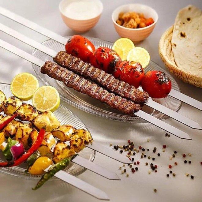 Actual product image MU Classic Stainless steel barbecue skewers with wooden handle 55cm set of 6