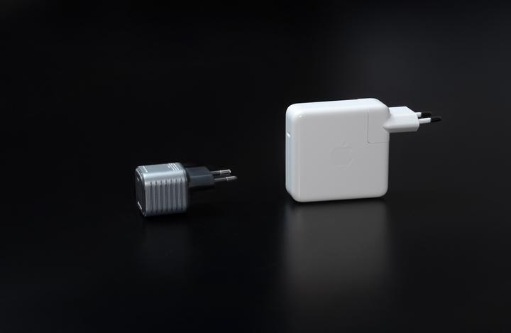 Produktbild Rolling Square Supertiny GaN Charger 65W (65 W)