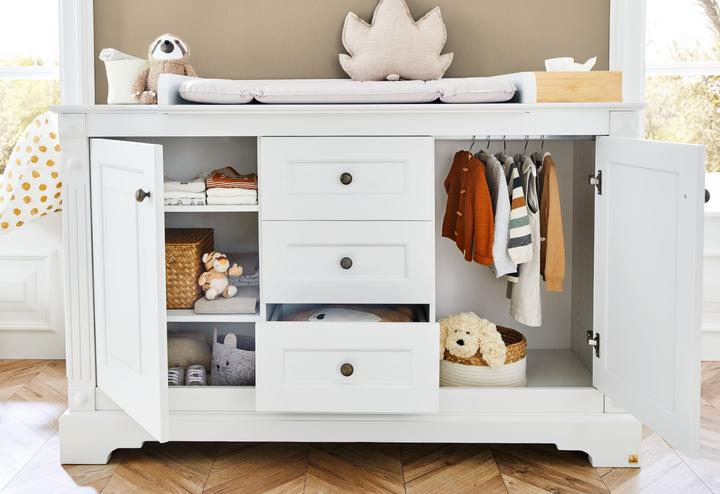 Produktbild Pinolino Kinderzimmer-Set 'Emilia' extrabreit inkl. Wandregal, 3-tlg. (Kinderkleiderschrank)