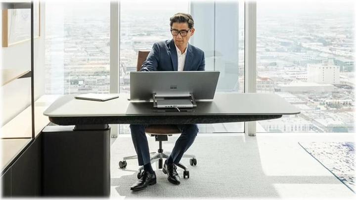 Actual product image Microsoft Surface Studio 2+ for business (Intel Core i7-11370H, 32 GB, 1000 GB, GeForce RTX 3060)