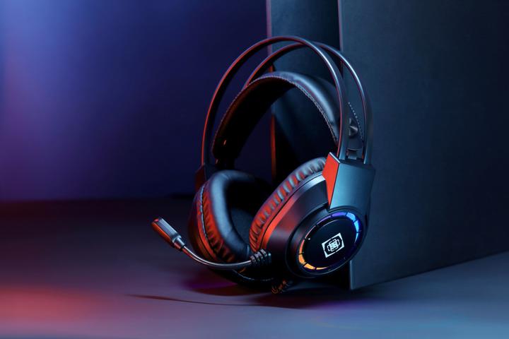 Actual product image Deltaco USB - Wired Gaming Headset (Cable)