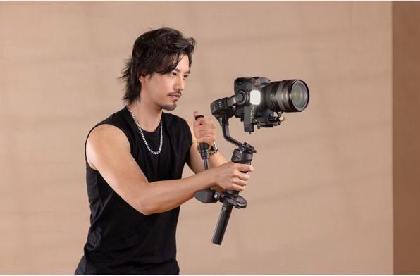 Actual product image Zhiyun Crane 4 Combo (Single-lens reflex camera, System camera, 6 kg)