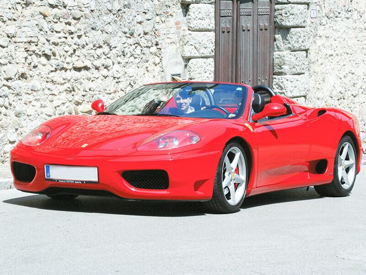 Immagine prodotto Smartbox Guidare una Ferrari e una Lamborghini (2 pers.)